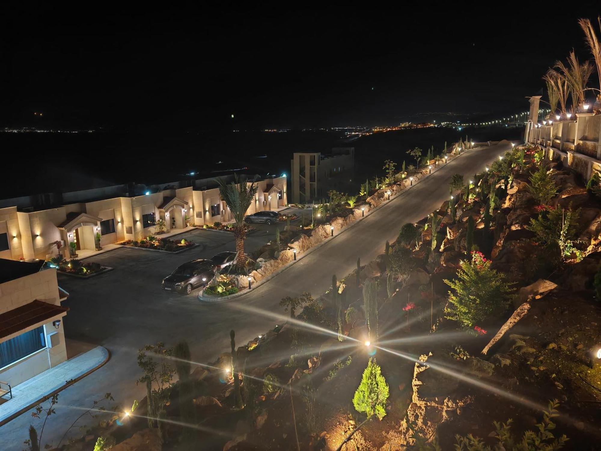 Sea Gate Resort Sweimeh Exterior photo