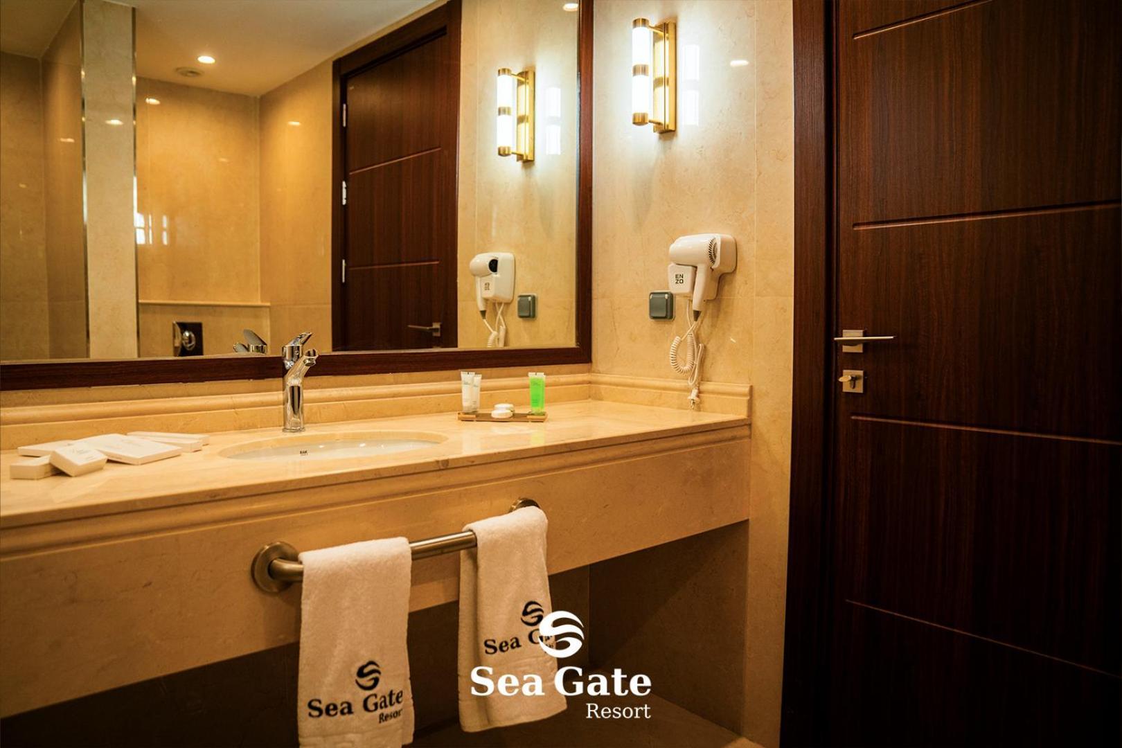 Sea Gate Resort Sweimeh Exterior photo