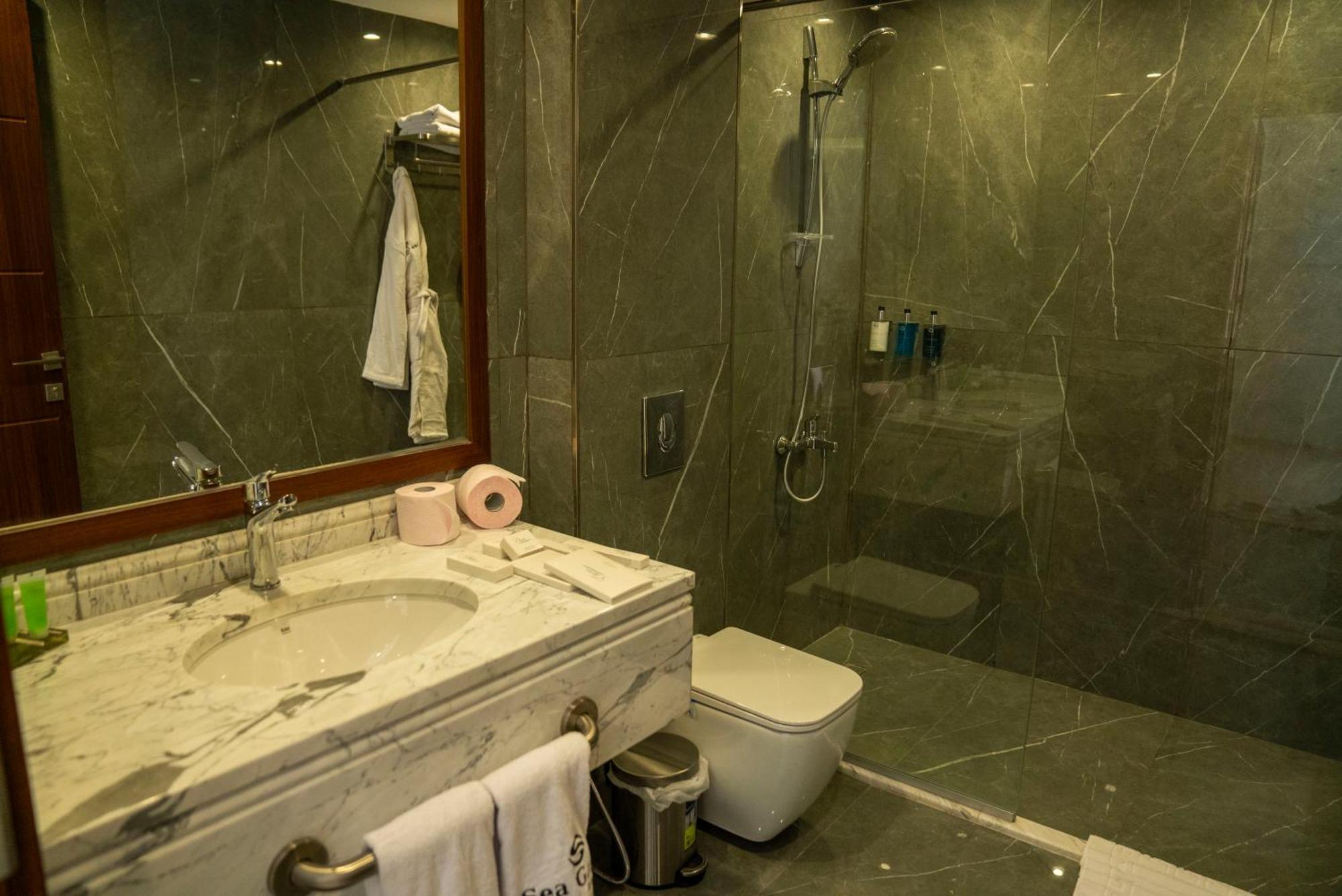 Sea Gate Resort Sweimeh Exterior photo